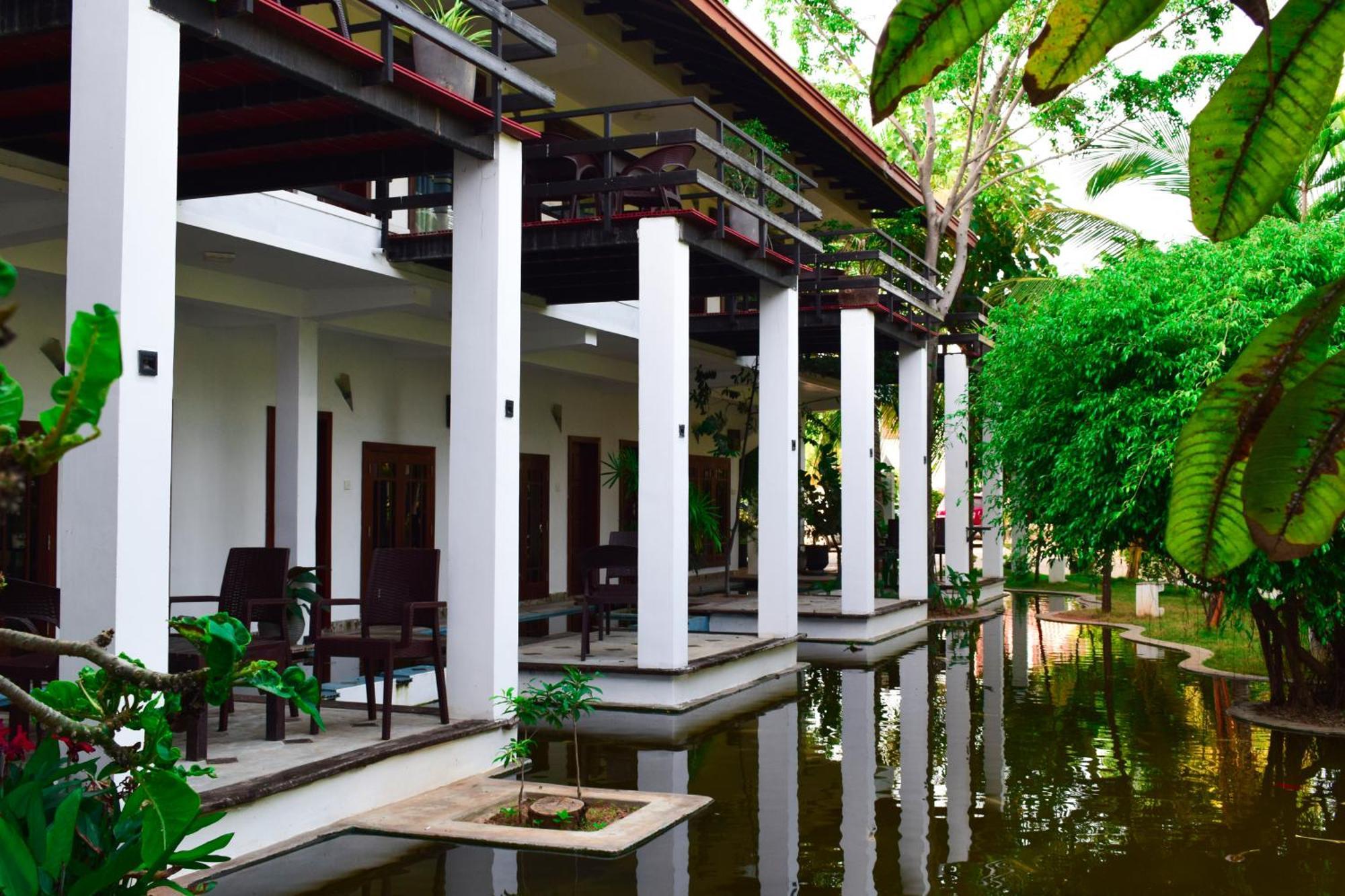 Hotel Green Garden Trincomalee Luaran gambar