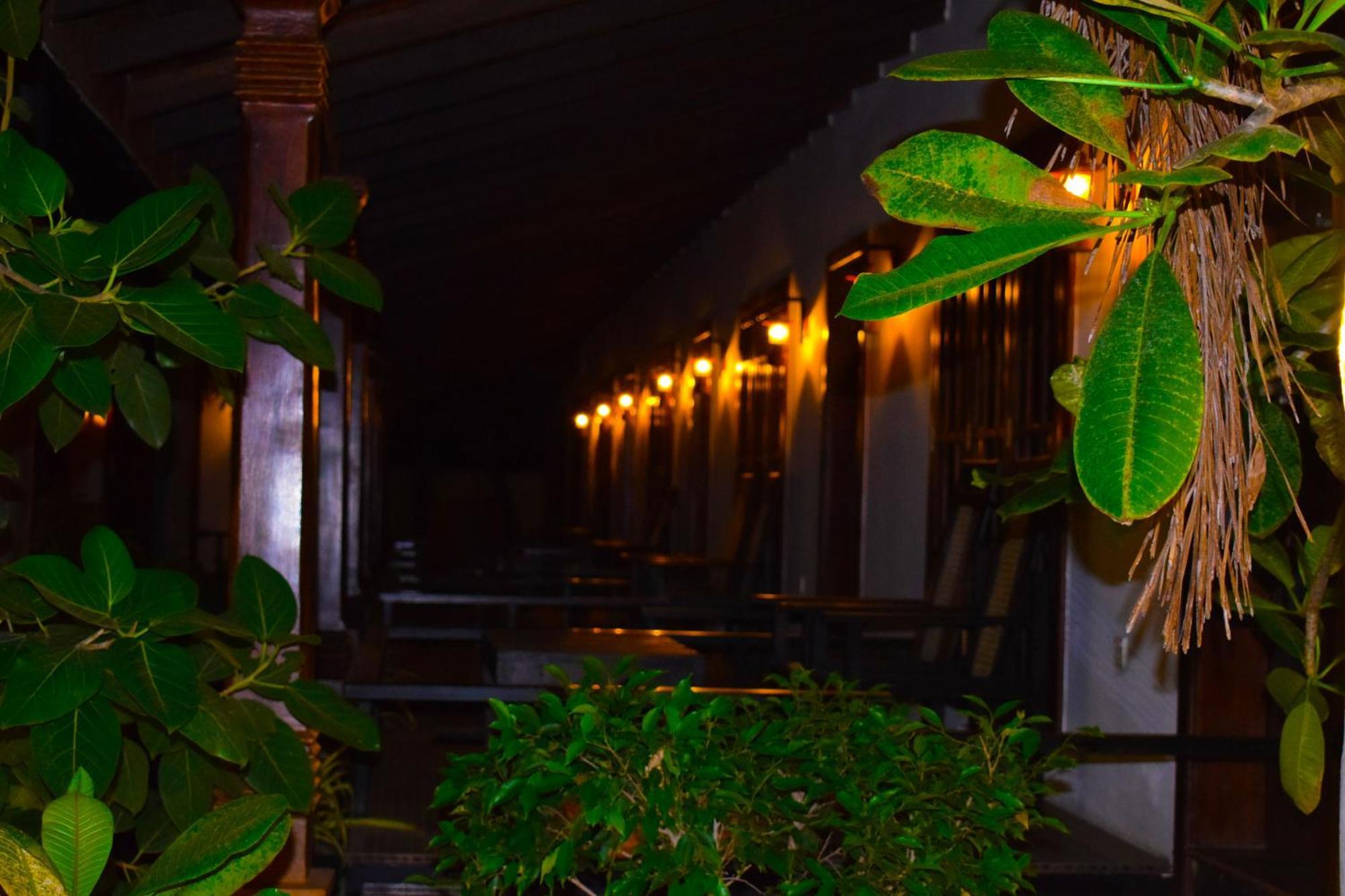 Hotel Green Garden Trincomalee Luaran gambar