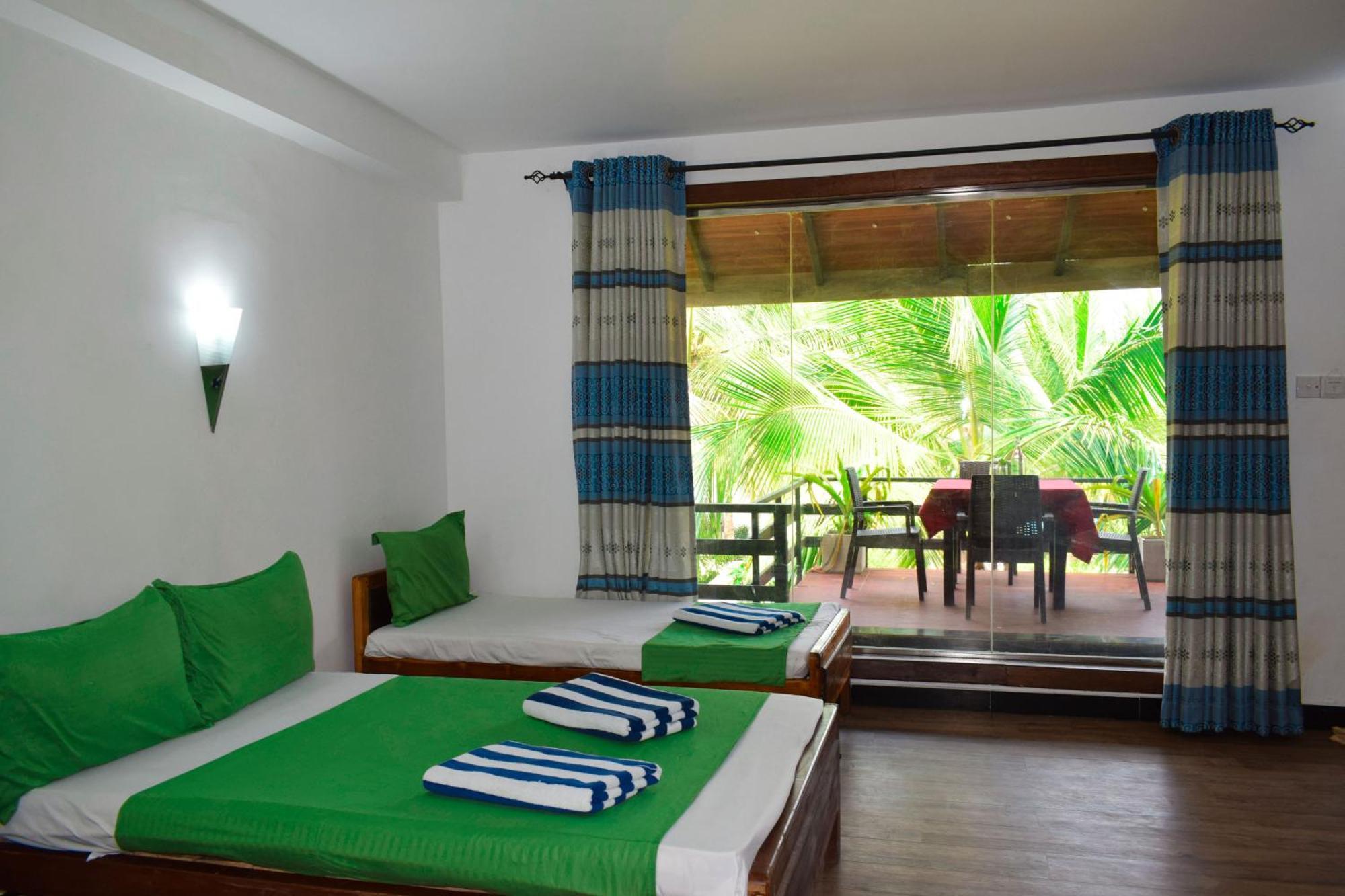 Hotel Green Garden Trincomalee Luaran gambar